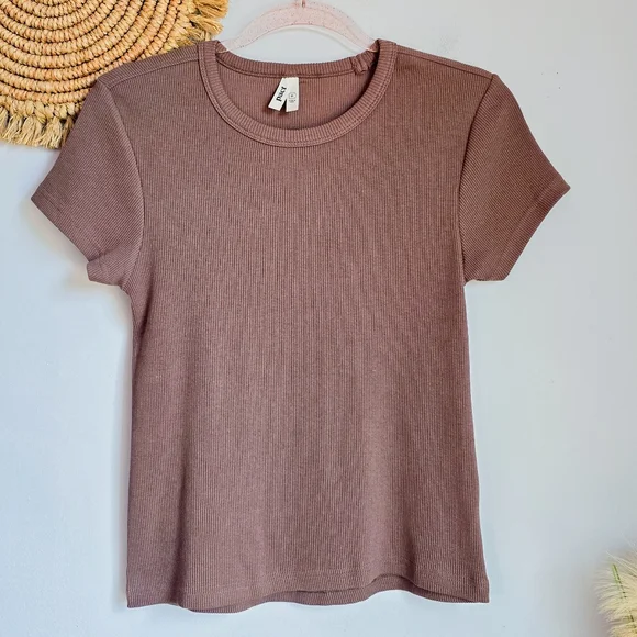 PACT Organic Ribbed Tee & LULULEMON Crew Love Tshirt Sustainable Top Lot Medium - Picture 2 of 15